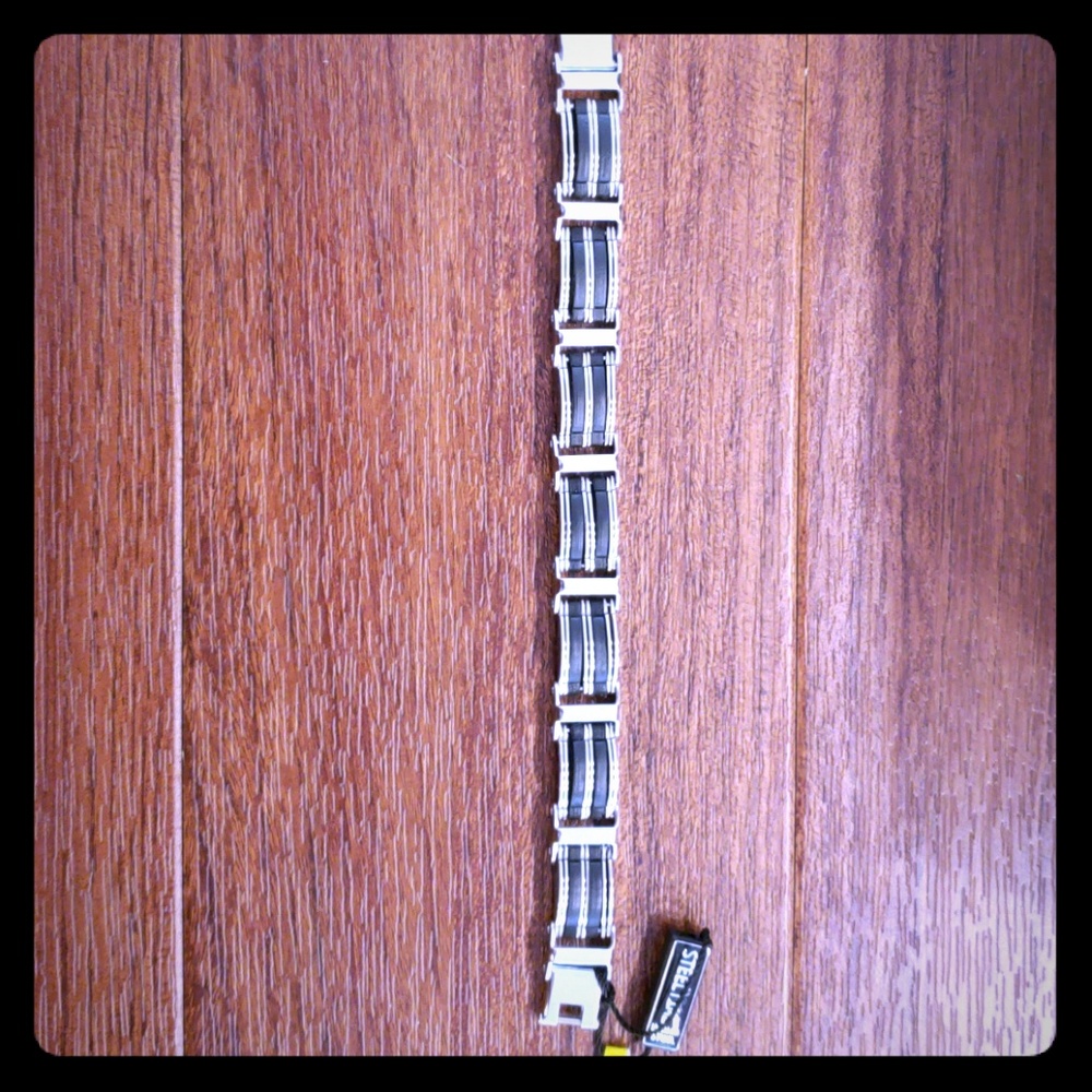 Stainless Steel  9" Criss Cross Bracelet